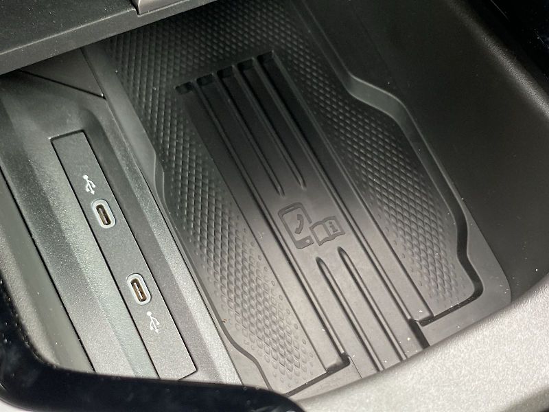 Škoda Superb (2025) Combi 1.5 TSI DSG L&K - fotka 21 z 41