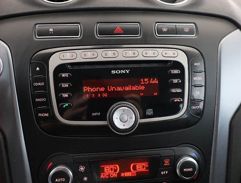 Ford Mondeo (2011) Titanium 2.0 TDCi, nová STK - fotka 12 z 17