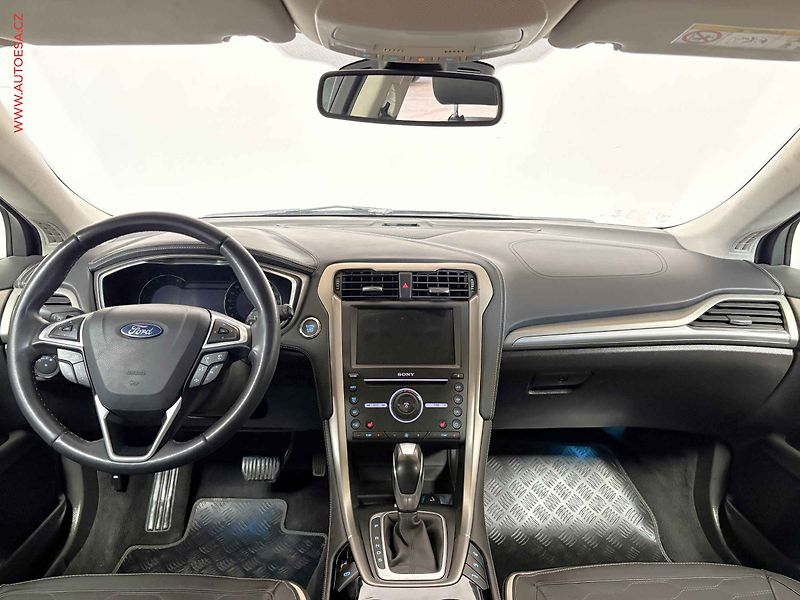 Ford Mondeo (2018) 2.0 TDCi, Vignale, AT - fotka 8 z 18