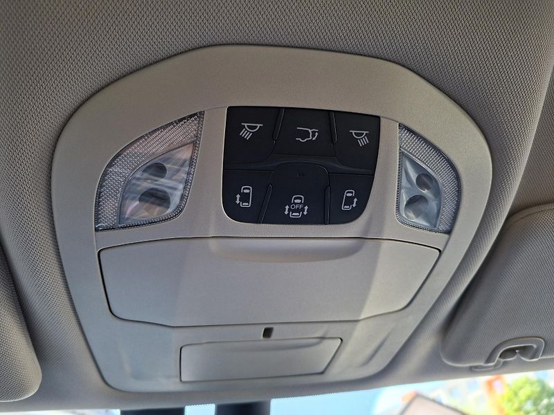Chrysler Pacifica (2022) 3,6L V6 HYBRID, kůže, servis  - fotka 26 z 33