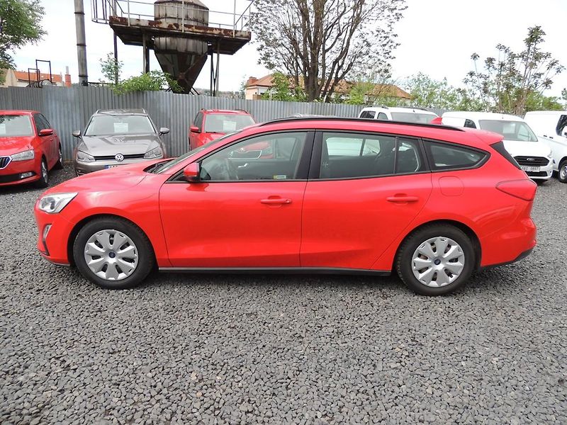 Ford Focus (2019) Combi 1.0i,92kw,ČR,1.majitel - fotka 8 z 49