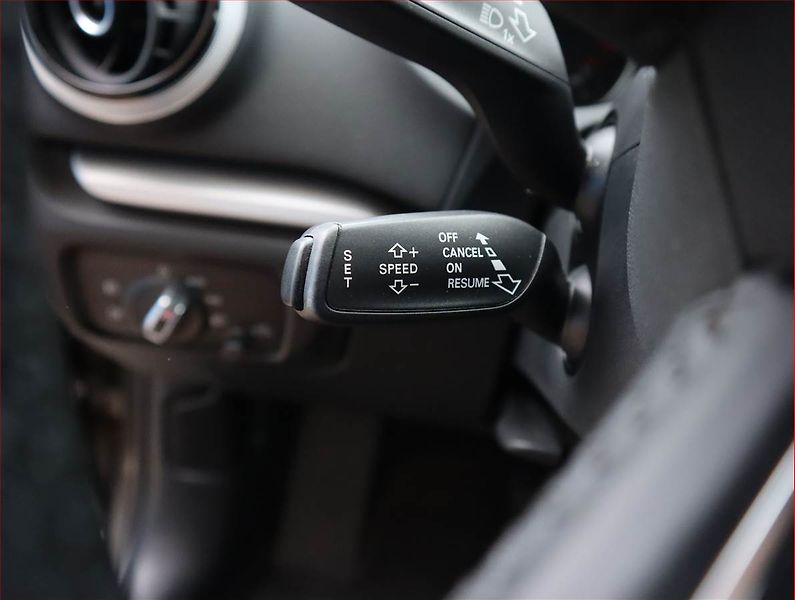 Audi A3 (2016) 1.4 TFSI, Automat, Bi-Xenony - fotka 19 z 19