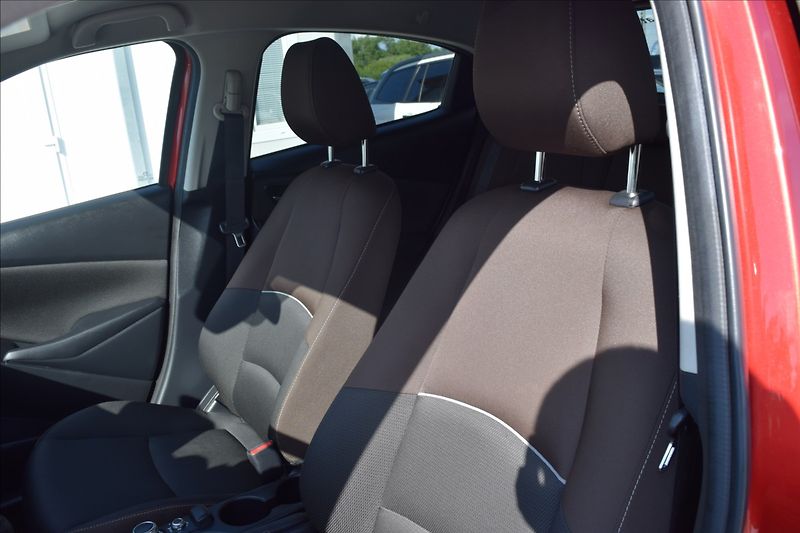 Mazda 2 1,5 i 66KW NÍZKÉ KM NOVÁ STK - fotka 14 z 49