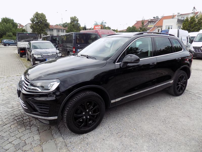 Volkswagen Touareg 3,0TDI 193 KW 4X4 DSG - fotka 20 z 51