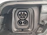 Peugeot 2008 (2022) Allure 50 kWh, SoH 90% - náhled 22