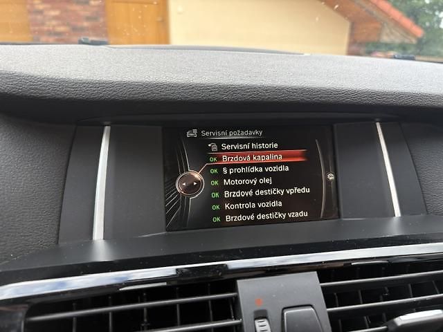 BMW X4 X DRIVE 20D - fotka 21 z 29