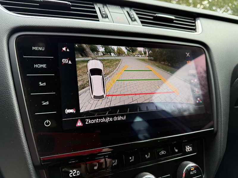 Škoda Octavia 2.0 TSi STYLE DSG - fotka 35 z 35