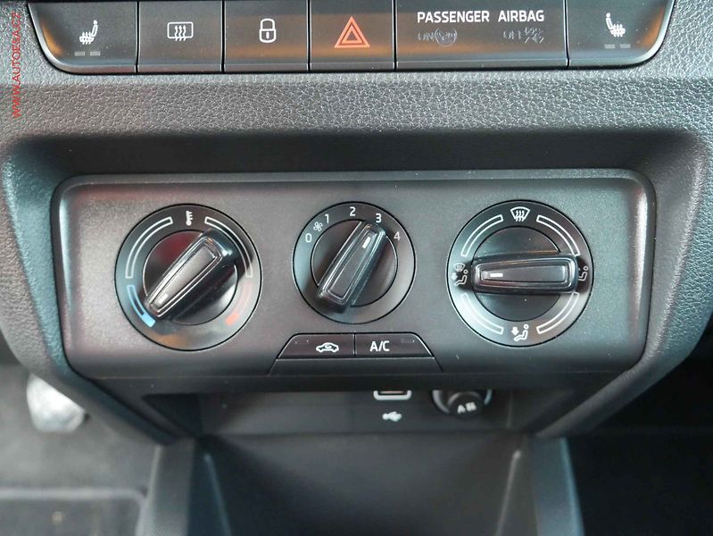 Škoda Fabia (2022) 1.0 TSI, Ambition - fotka 13 z 17