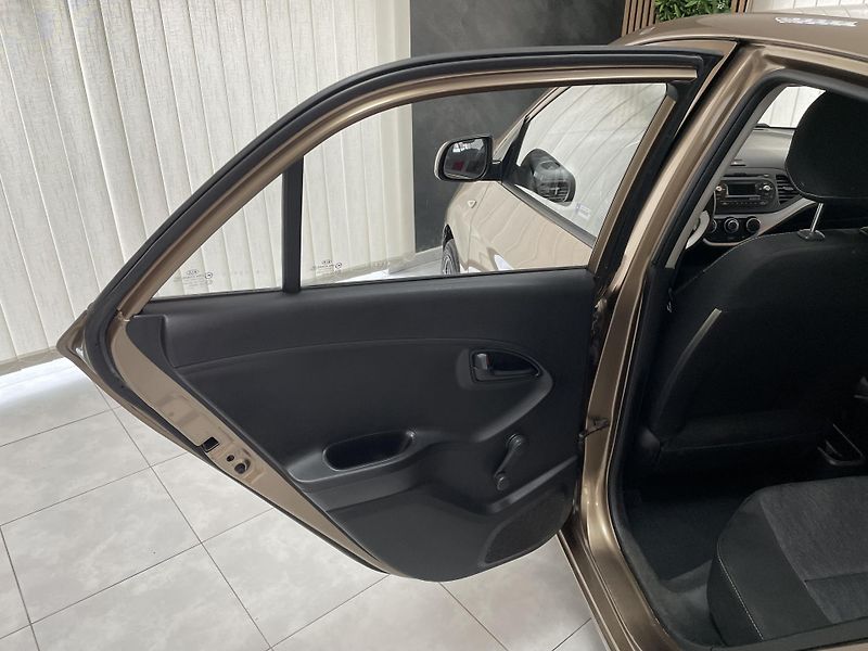 Kia Picanto 1.0 i ČR KLIMA 2xKOLA  - fotka 16 z 22