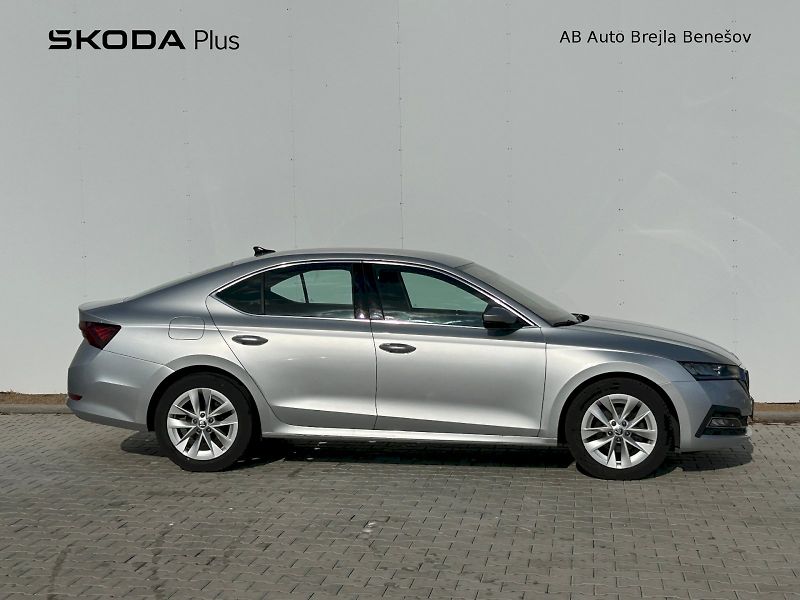 Škoda Octavia (2023) M-HEV STY TS 110/1.5 A7F - fotka 7 z 26