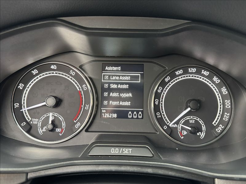 Škoda Kamiq 1,5 TSI STYLE DPH 1maj původČR - fotka 27 z 50