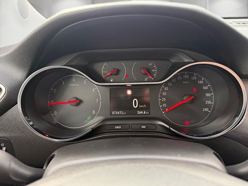 Opel Crossland X (2020) 1,2 Turbo 81 kW Inovation - fotka 17 z 24