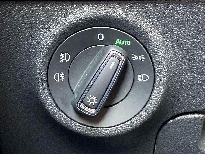 Škoda Karoq (2025) 1.5 TSI Top Selection - fotka 18 z 34