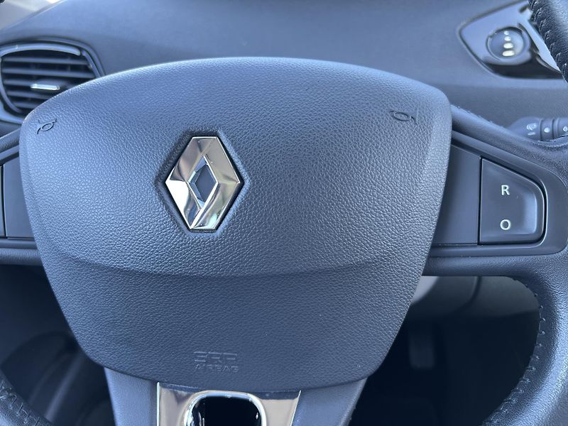 Renault Scénic 1.2TCe KLIMA TEMPOMAT ALU - fotka 16 z 43