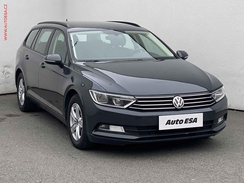 Volkswagen Passat (2016) 2.0 TDi, DSG, park.asist - fotografie inzerátu