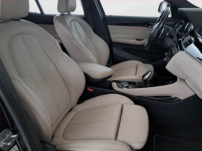 BMW X2 (2019) M Paket sDrive20i, Automat - fotka 9 z 18