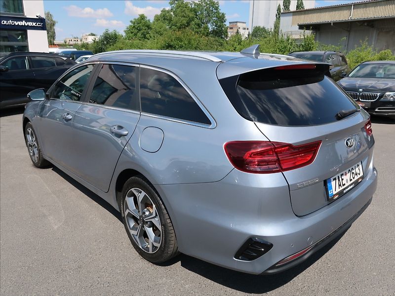 Kia Ceed 1,6 CRDi,100kW,Exclusive,ČR - fotka 4 z 31