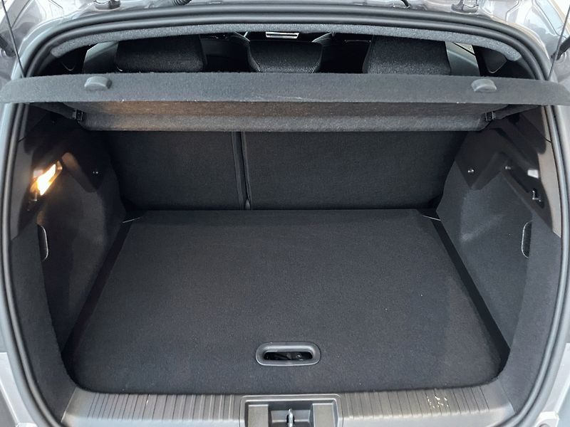 Renault Captur (2025) TECHNO 1,3TCe 160k EDC - fotka 23 z 25