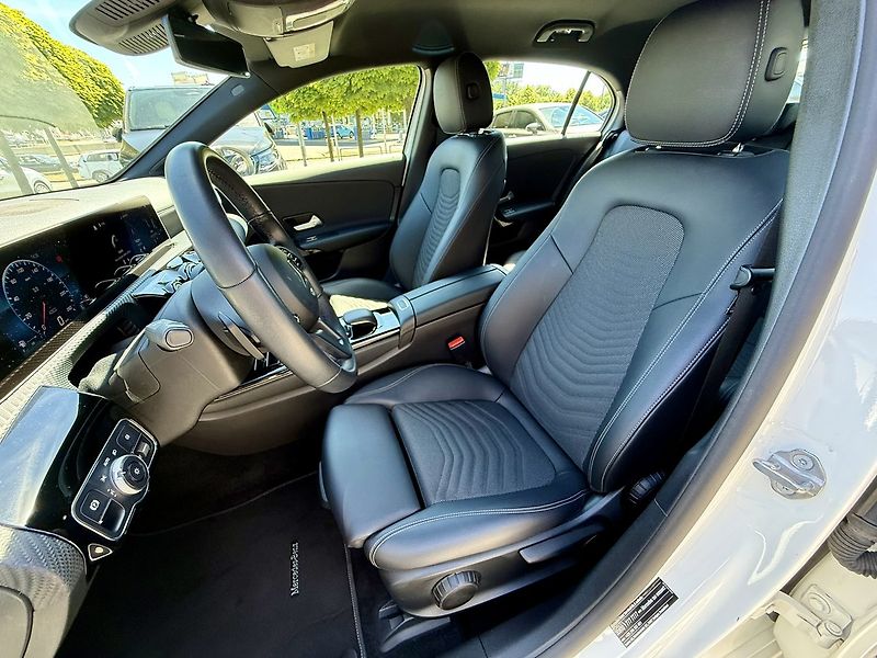 Mercedes-Benz Třídy A (2019) 180 d - fotka 14 z 31