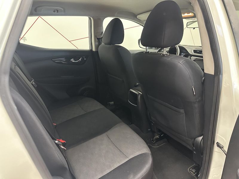 Nissan Qashqai (2016) 1.2 85kw*1. MAJ*CZ*NAVI*TEMPO. - fotka 15 z 17