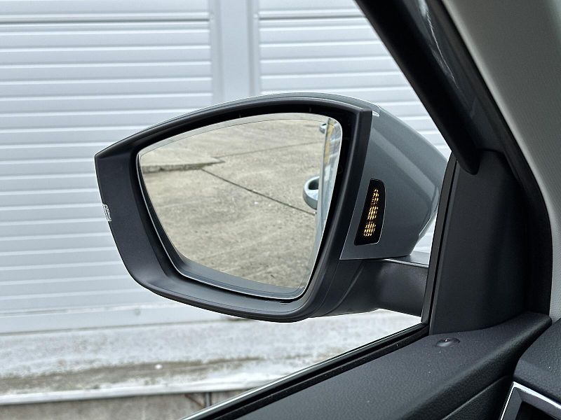 Škoda Karoq 1.5TSi DSG 150PS Matrix-LED V. - fotka 9 z 49