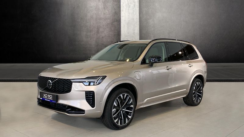 Volvo XC90 (2025) PLUS DARK, T8 AWD, 228+107 kW - fotografie inzerátu