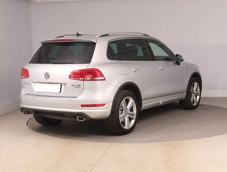 Volkswagen Touareg (2013) 3.0 TDI, 4X4, Automat, Navi - fotka 5 z 18