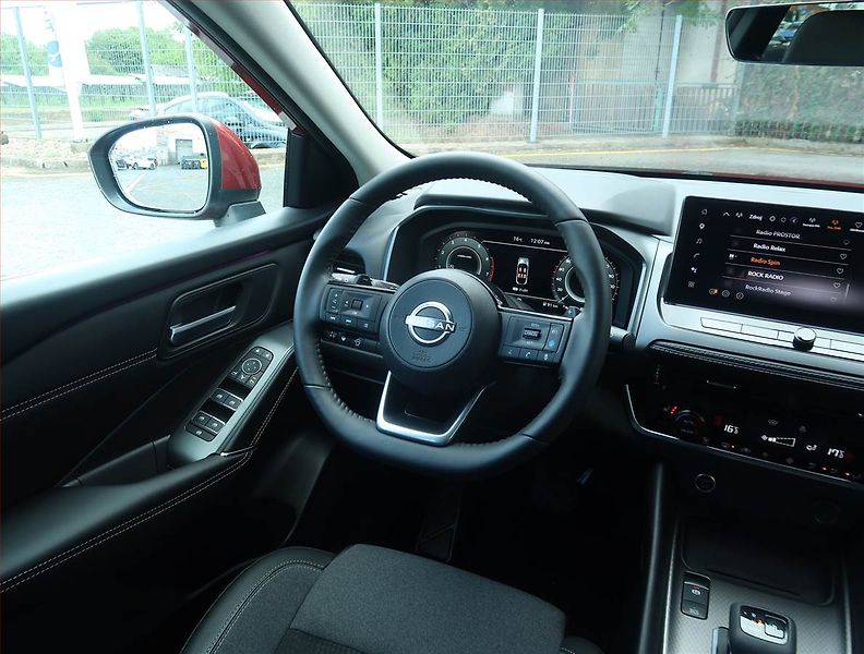 Nissan Qashqai (2025) N-Connecta 1.3 DIG-T MHEV - fotka 7 z 22