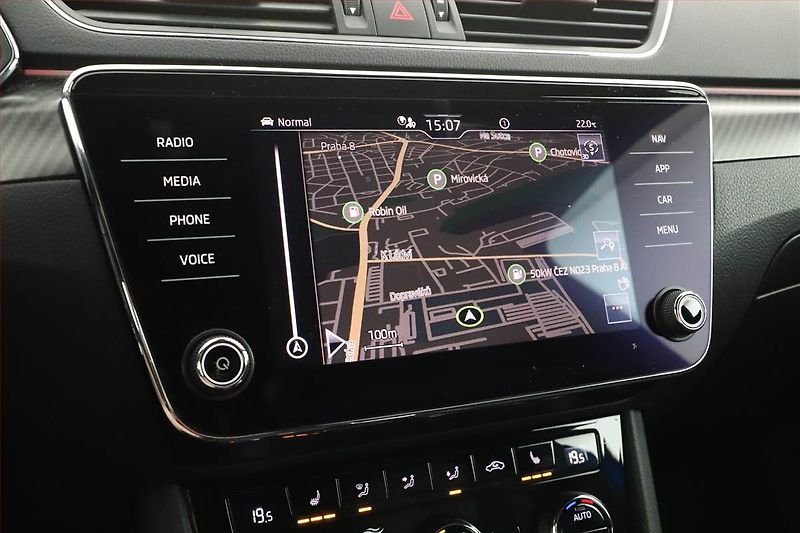 Škoda Superb (2020) Sportline iV 1.4 TSI PHEV - fotka 15 z 31