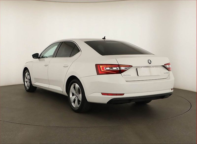 Škoda Superb (2019) 2.0 TDI, Tempomat - fotka 4 z 19