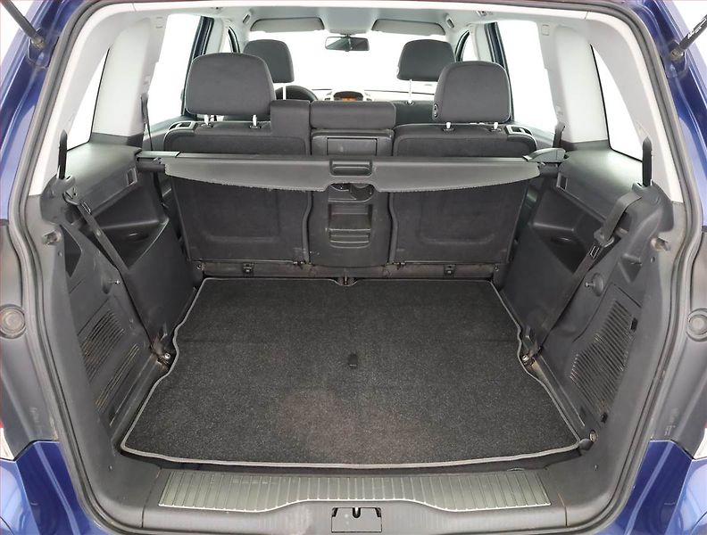 Opel Zafira (2008) 1.8, 7 míst, po STK, Tažné - fotka 17 z 18