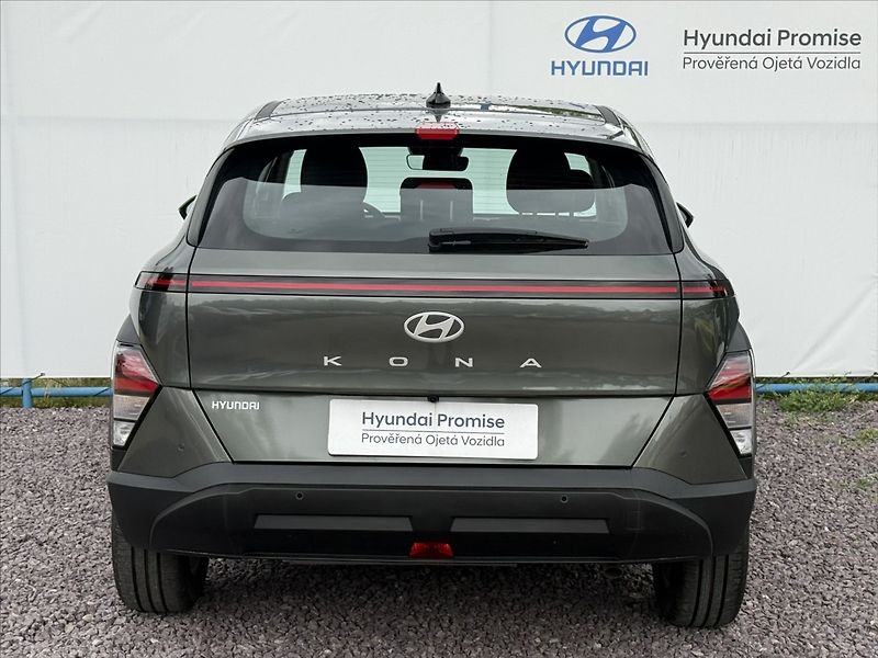 Hyundai Kona 1,0 T-GDI 74kW Comfort Club - fotka 25 z 26