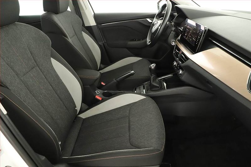 Škoda Scala (2022) Style 1.0 TSI, ČR,1.maj, Navi - fotka 7 z 13