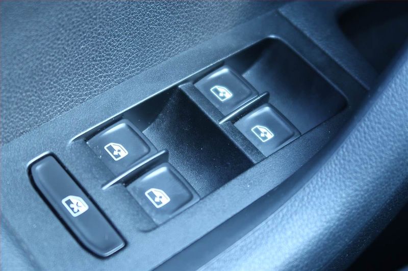 Škoda Octavia (2015) RS 2.0 TDI, Automat - fotka 16 z 23