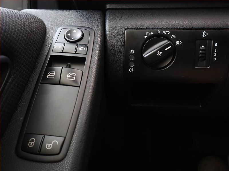 Mercedes-Benz Třídy A (2012) A 160 CDI , Automat, Tempomat - fotka 14 z 14