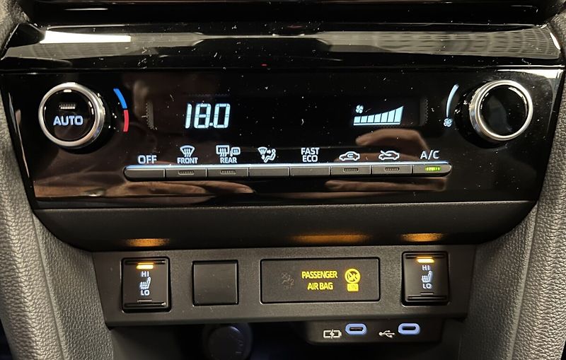 Toyota Yaris Cross 1.5 Hybrid AT STYLE - fotka 8 z 18