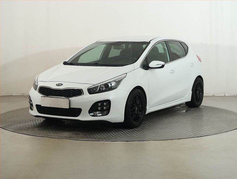 Kia Ceed (2016) 1.0 T-GDI, Navi, Tempomat - fotka 2 z 15