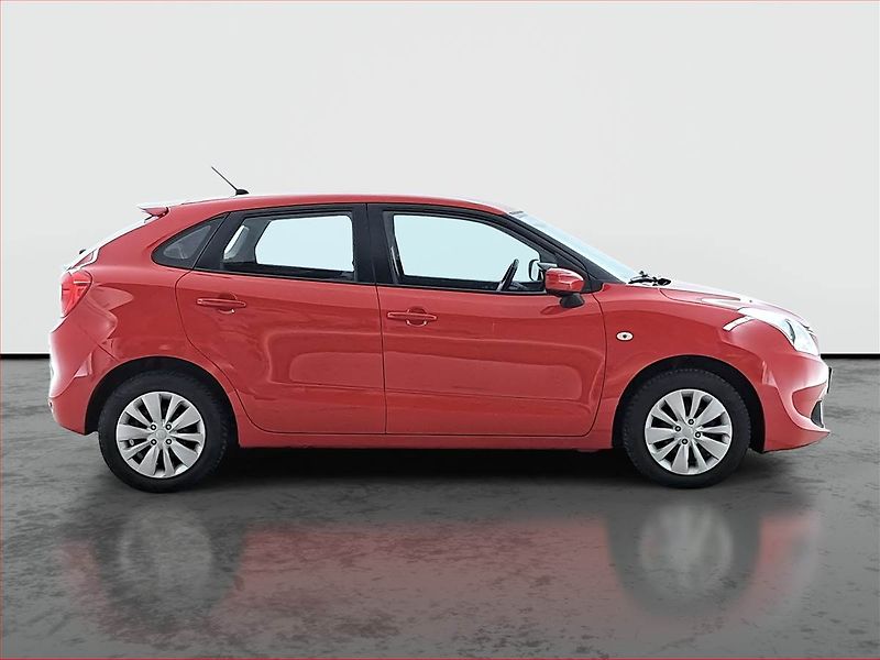 Suzuki Baleno (2017) 1.2 DualJet, Park. senzory - fotka 6 z 16