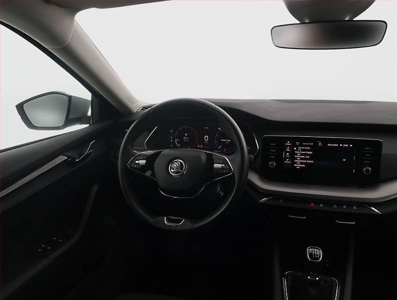 Škoda Octavia (2022) Ambition 2.0 TDI, ČR,1.maj - fotka 7 z 20