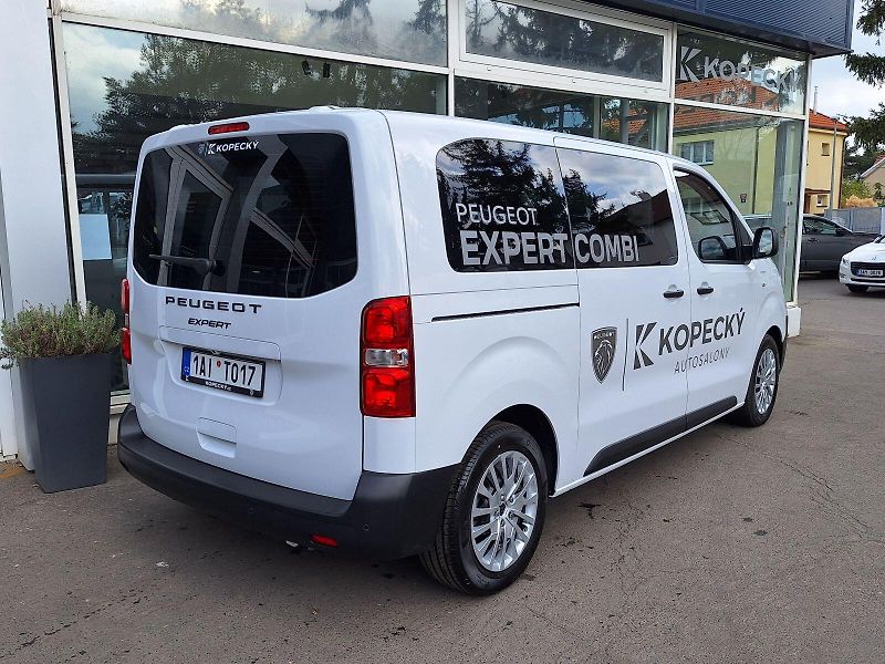 Peugeot Expert (2026) Combi L2 2.0 BlueHDi 180 S&S E - fotka 6 z 17