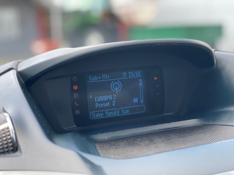 Ford C-MAX 1.6CDTi 85kW*ZADÁNO* - fotka 29 z 38