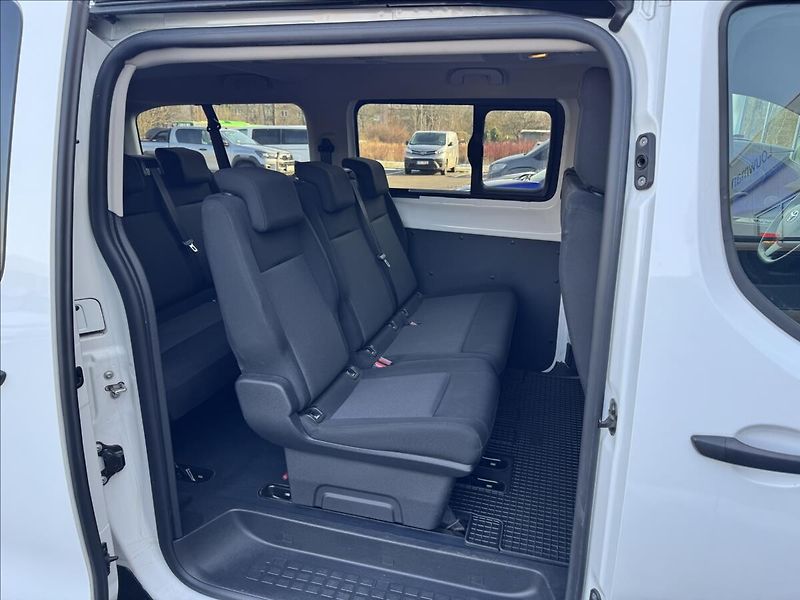 Toyota ProAce Verso 2,0 KOMBI L2 - fotka 9 z 17