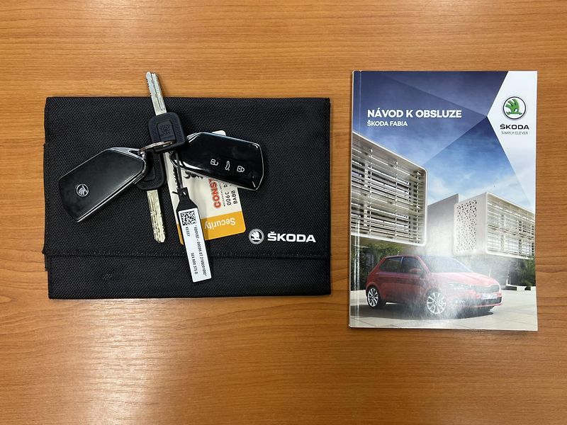 Škoda Octavia (2022) 2.0TDI AMBITION ČR NOVÉ 1.MAJ - fotka 17 z 19
