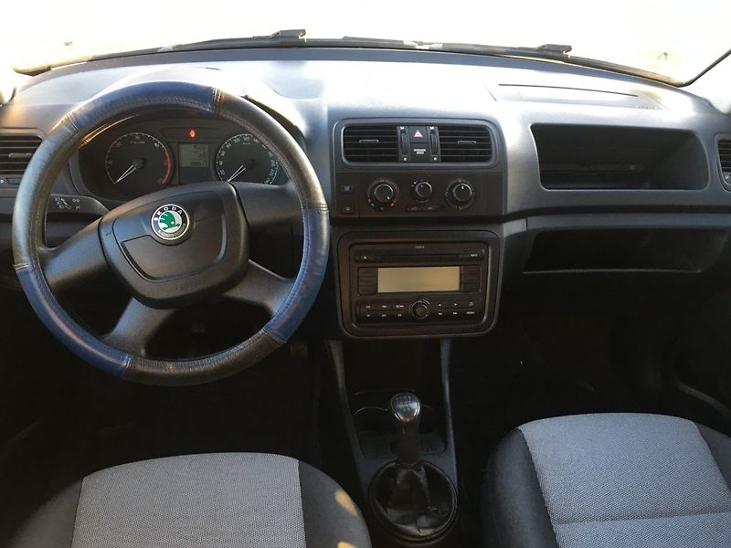 Škoda Fabia (2010) II Kombi 1.4 TDi - fotka 7 z 16