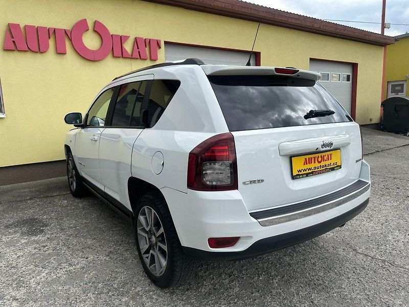 Jeep Compass (2014) 2.2CRDi NAVI/VÝHŘEV/1 MAJ - fotka 5 z 32