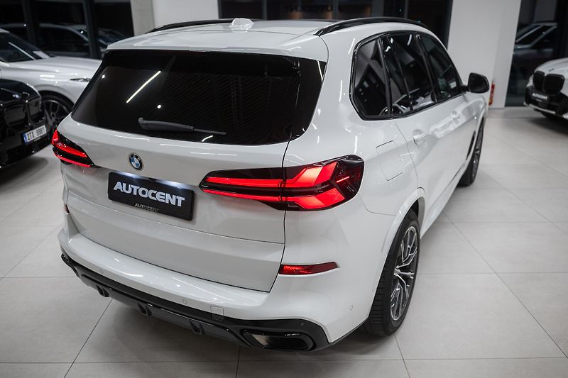 BMW X5 (2025) M30xD NEZÁVISLÉ MASÁŽE VZDUCH  - fotka 10 z 54