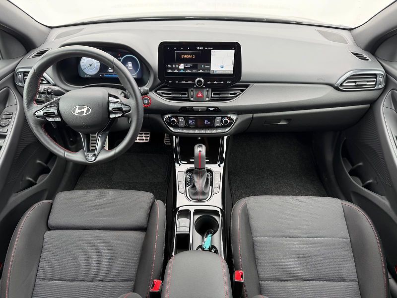 Hyundai i30 1.5 T-GDI MHEV DCT N-Line - fotka 5 z 29