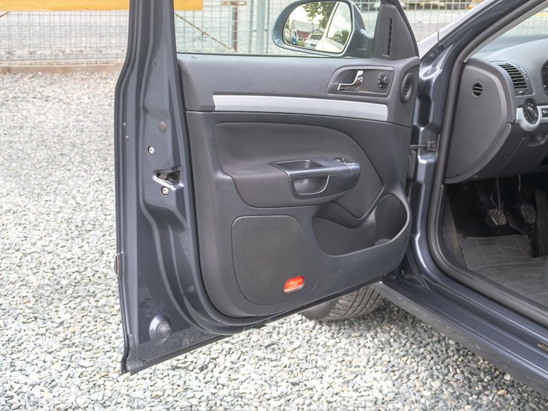 Škoda Octavia (2009) 1.6MPI 75KW – 2x KOLA - fotka 10 z 45