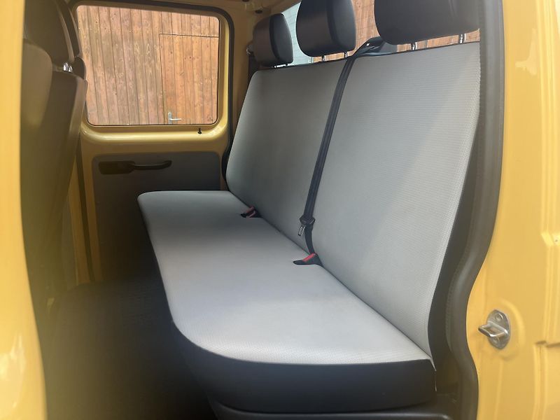 Volkswagen Transporter (2017) 2.0TDi DOKA 6míst - DPH - fotka 17 z 18