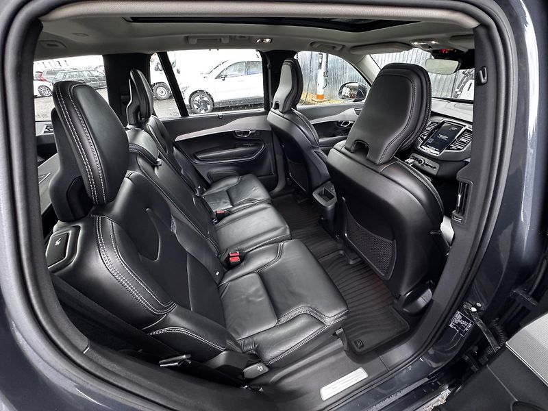 Volvo XC90 D5 AWD Inscription/PANO/7m* - fotka 22 z 49